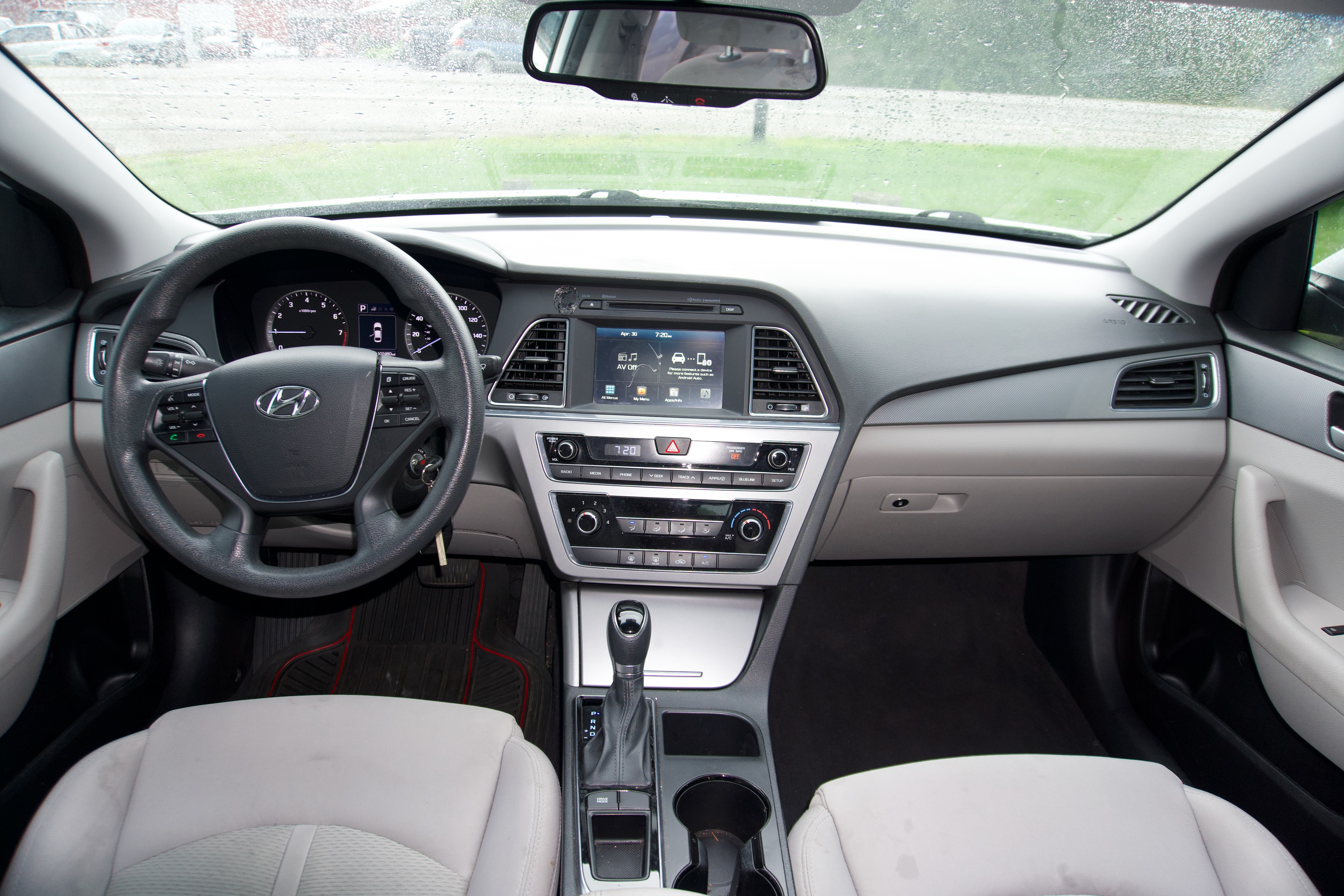 White 2016 Hyundai Sonata SE passenger-side front view